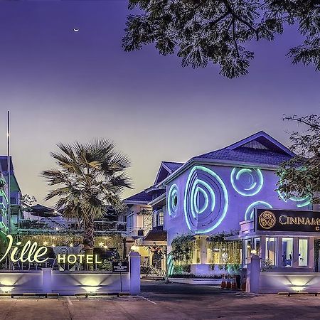 Oxville Hotel Padang  Exteriér fotografie