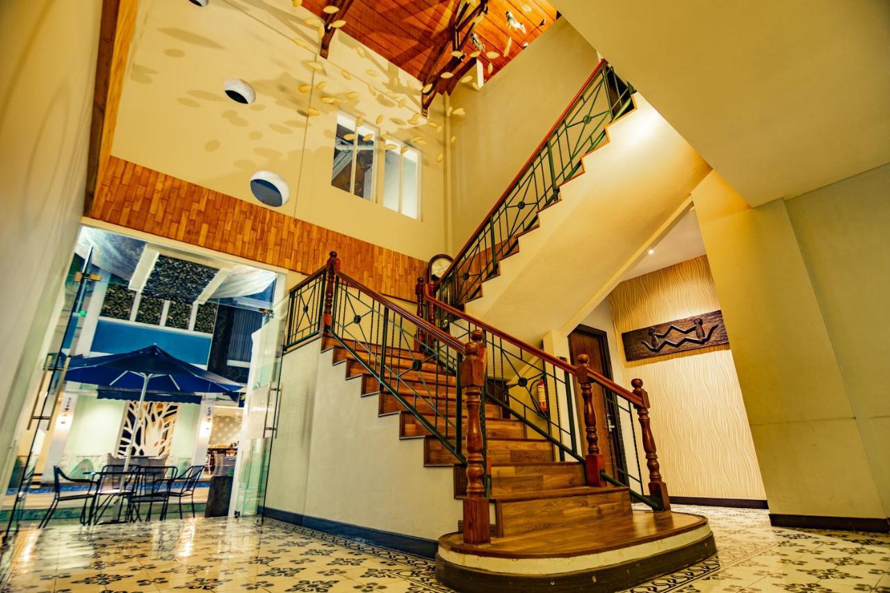 Oxville Hotel Padang  Exteriér fotografie