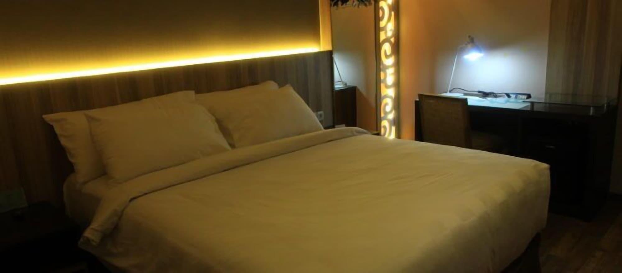 Oxville Hotel Padang  Exteriér fotografie